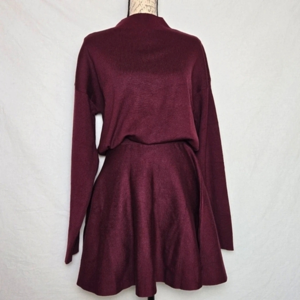 Elegant Burgundy Knit Dress